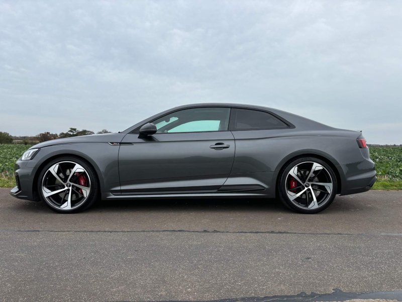 AUDI RS5