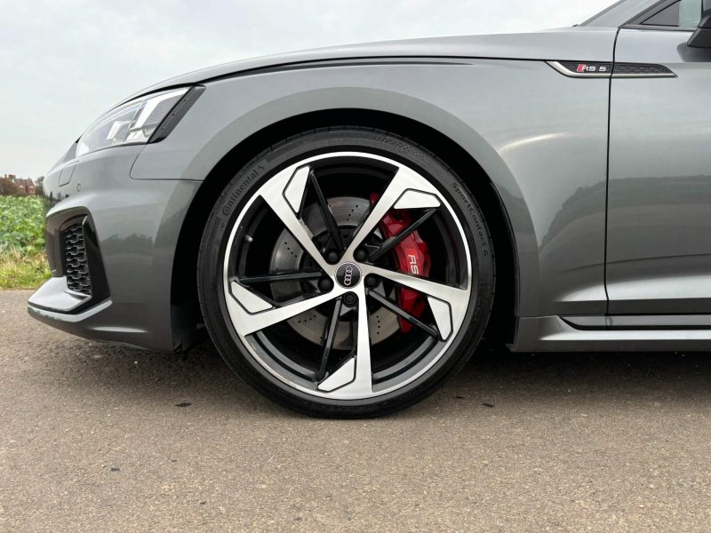 AUDI RS5