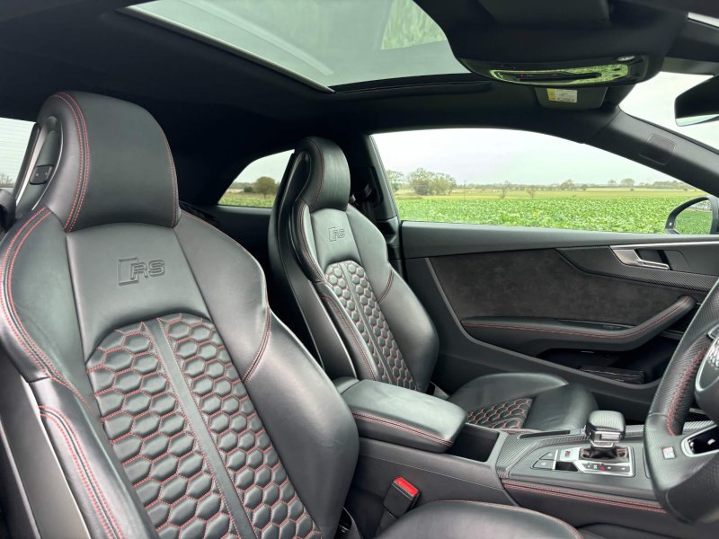 AUDI RS5