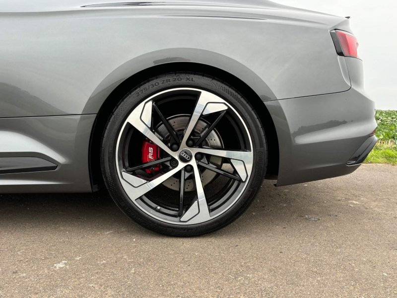 AUDI RS5