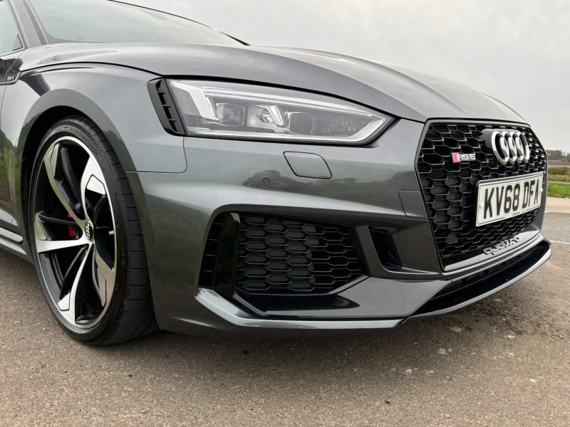 AUDI RS5