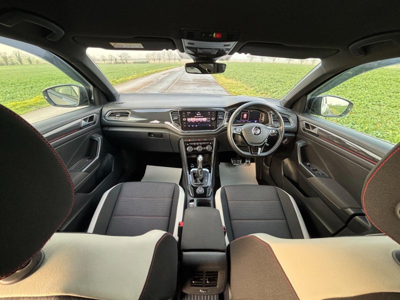 VOLKSWAGEN T-ROC