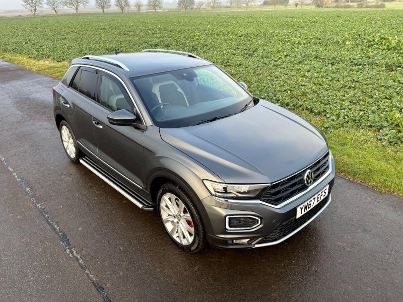 VOLKSWAGEN T-ROC