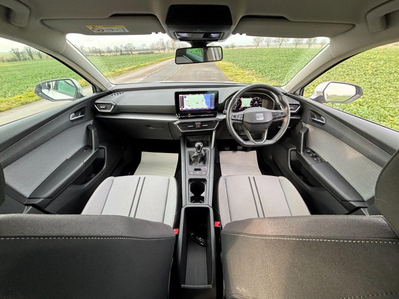 SEAT LEON
