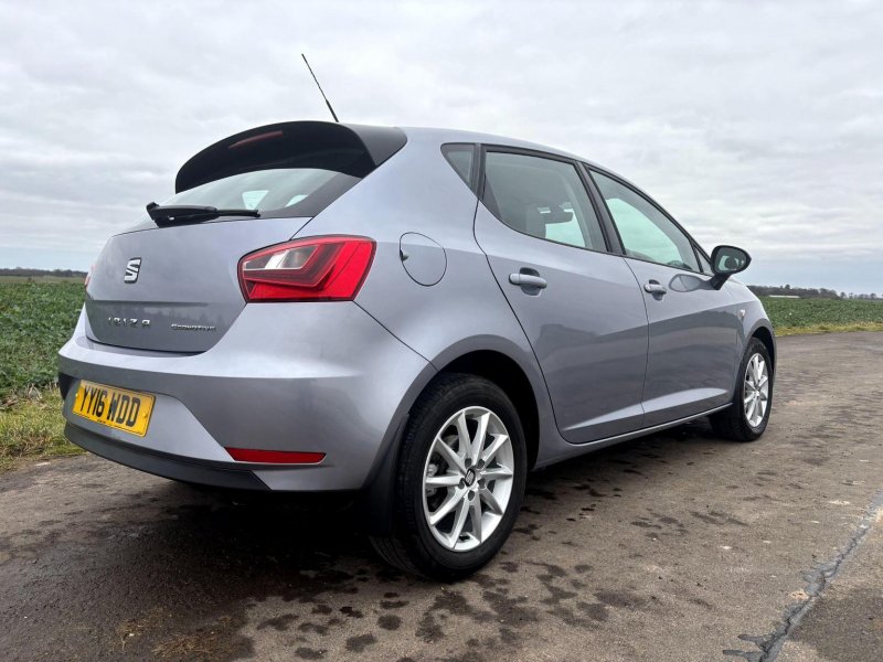 SEAT IBIZA