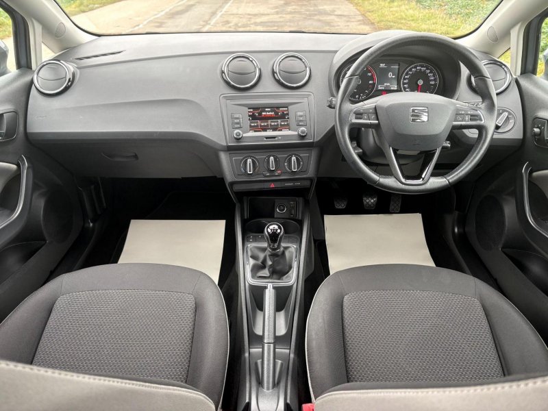 SEAT IBIZA