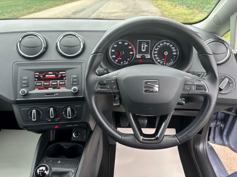 SEAT IBIZA