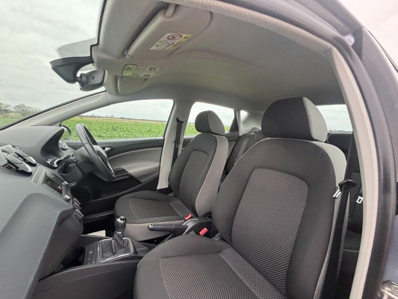 SEAT IBIZA