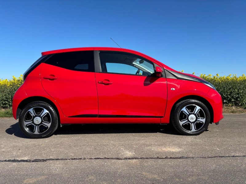 TOYOTA AYGO
