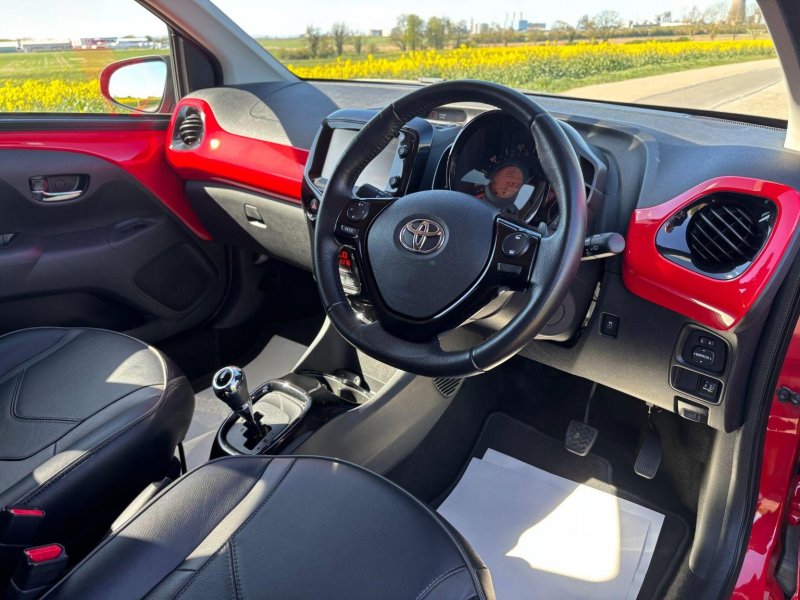 TOYOTA AYGO