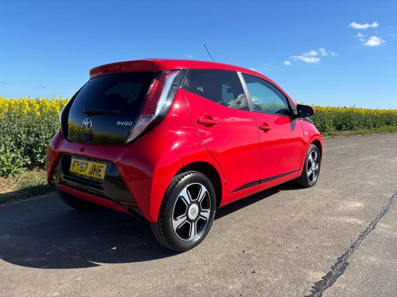 TOYOTA AYGO