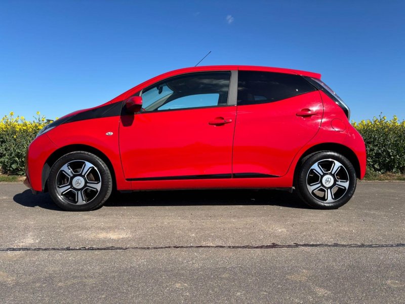 TOYOTA AYGO