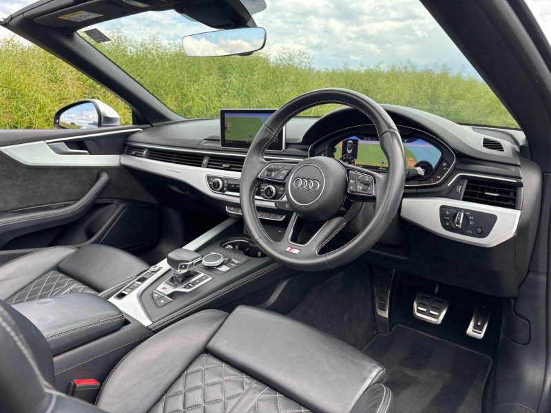 AUDI S5