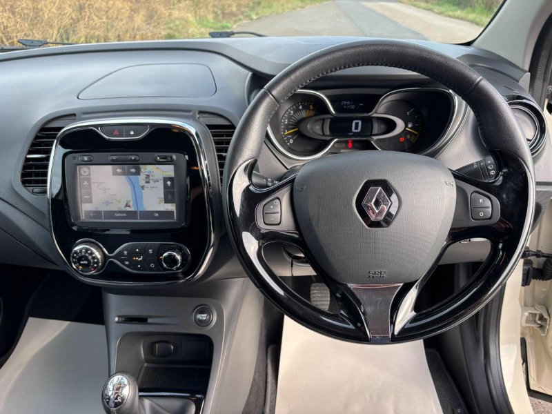 RENAULT CAPTUR