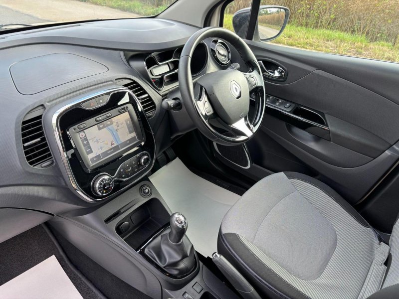 RENAULT CAPTUR
